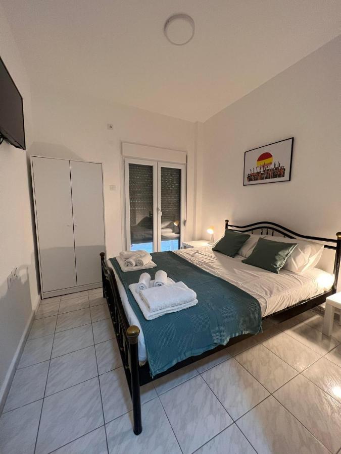 Sunny Peraia Apartment Buitenkant foto